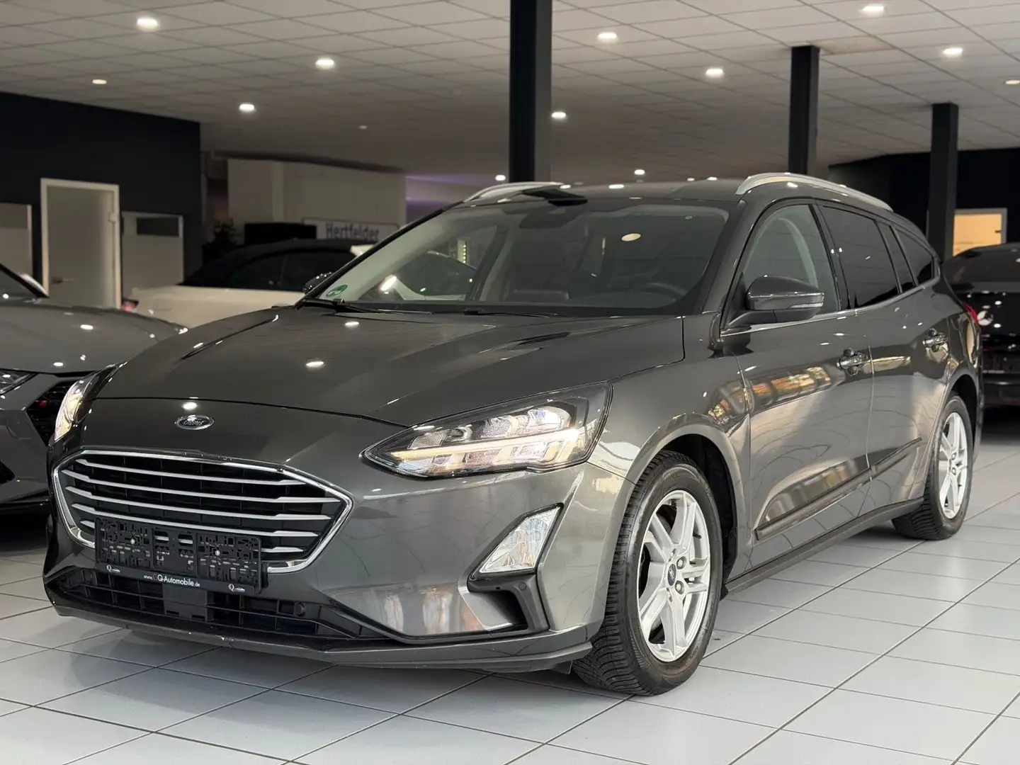 Ford Focus Turnier C&C*LED*NAVI*SPUR-H*CARPLAY*PARK-A Gris - 2