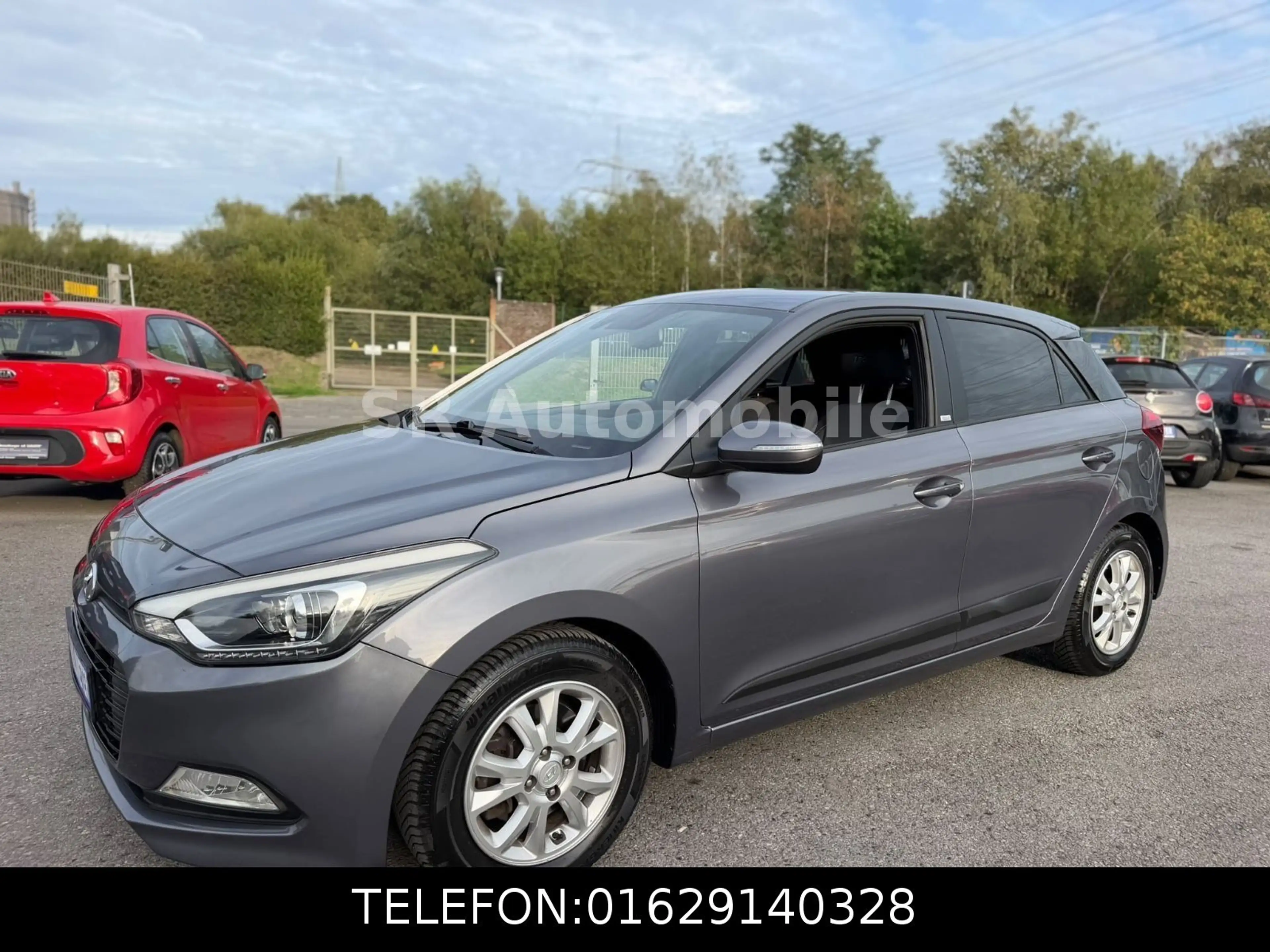 Hyundai i20 blue Passion*TÜV 05.28*SHZ*KLIMA*PDC*MULTI* — photo 3