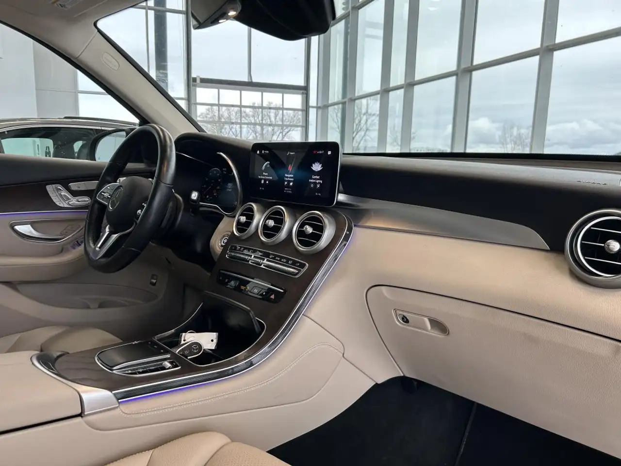 Mercedes-Benz GLC снимка Mercedes-Benz GLC