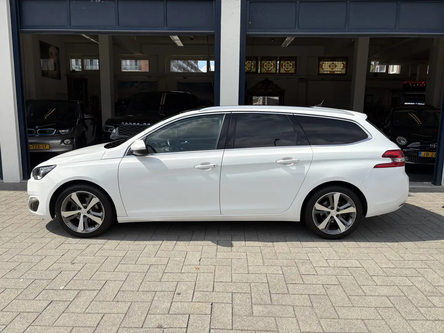 Peugeot 308 SW 1.2 PureTech GT-line PANO/AUTOMAAT/NAVI/CLIMA Blanc - 2