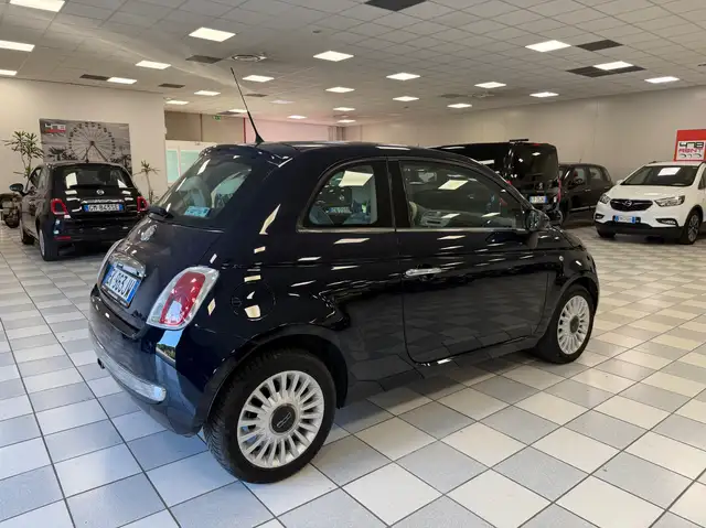 Fiat 500 view 3