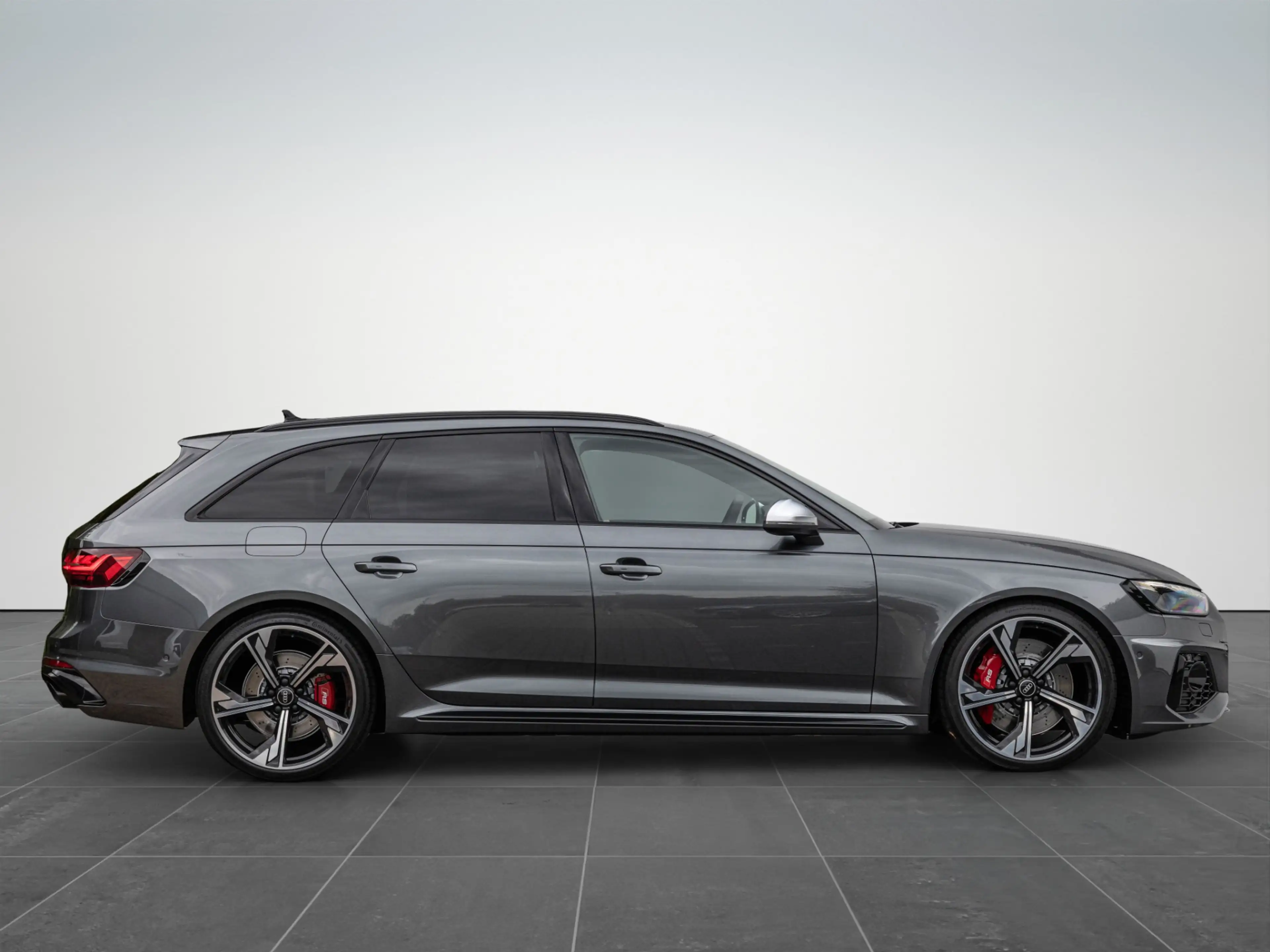 Audi RS4 Avant 2.9 TFSI 450pk Quattro Pano Dynamic B&O 20'' — photo 11