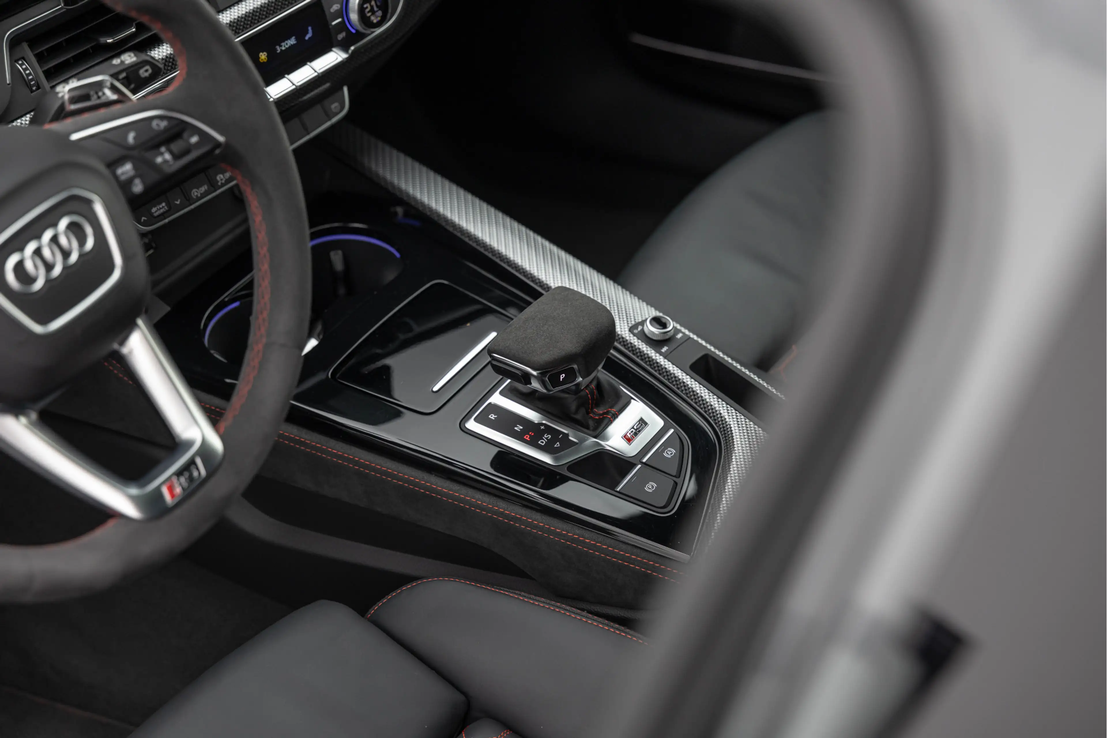 Audi RS4 Avant 2.9 TFSI 450pk Quattro Pano Dynamic B&O 20'' — photo 7