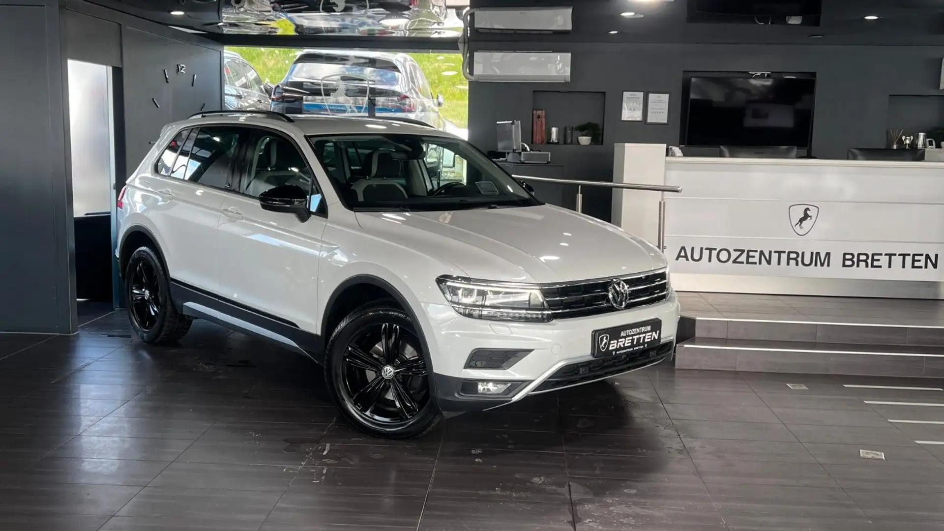 Volkswagen Tiguan 2.0 TDI DSG*OFFROAD*4M*Virtual*AHK*HuD Bianco - 1