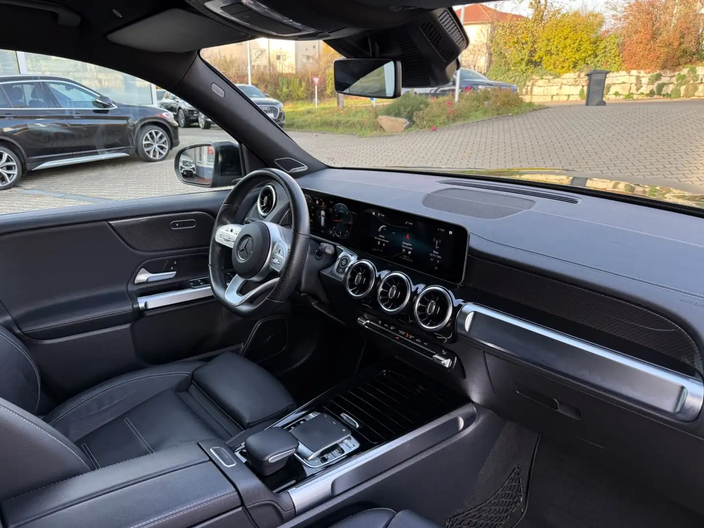 Mercedes-Benz GLB 220 d 4M AMG Wide Kam LED AHK 20" 7Sitze Bur Schwarz - 2