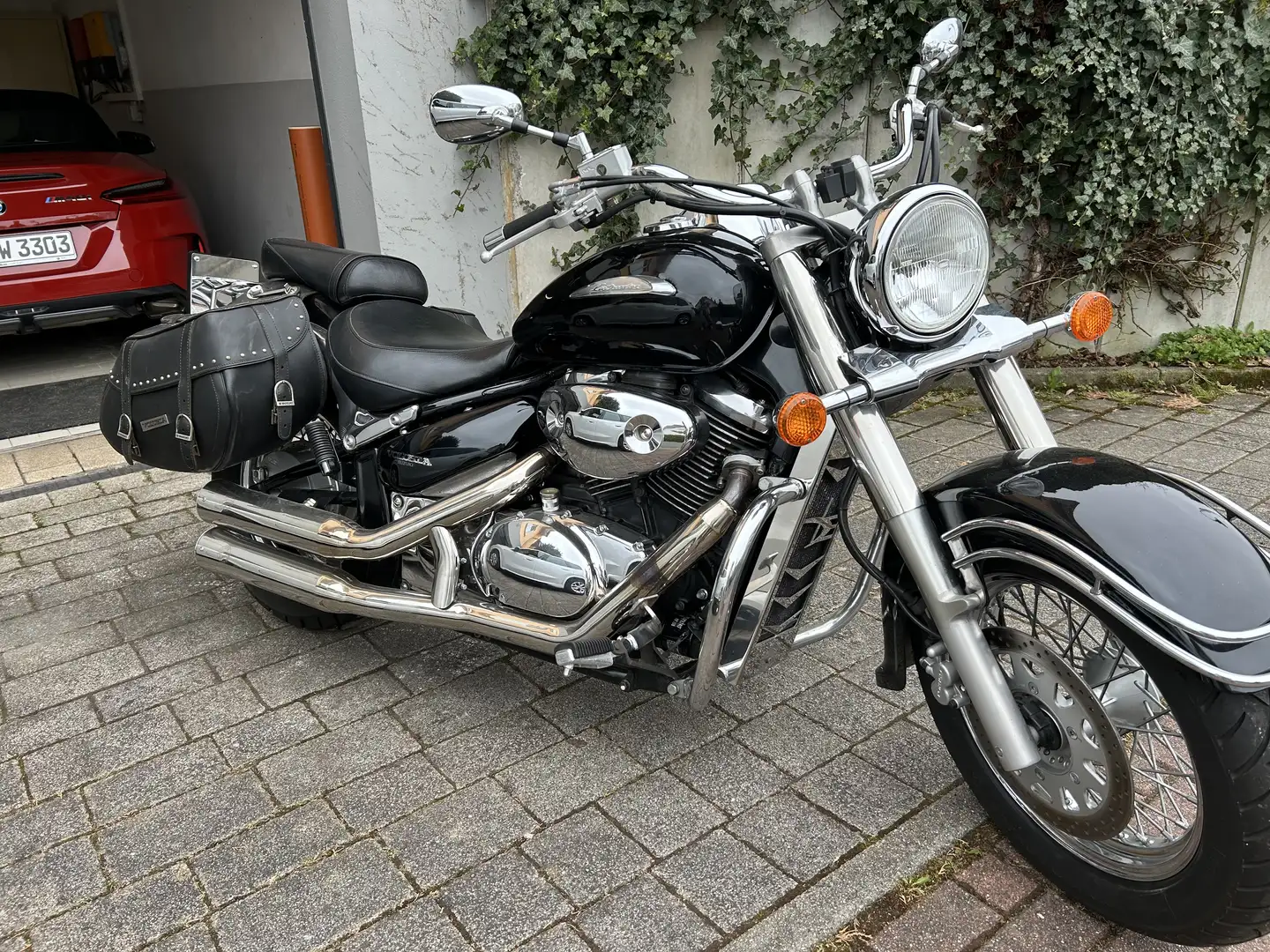 Suzuki Intruder M - 2