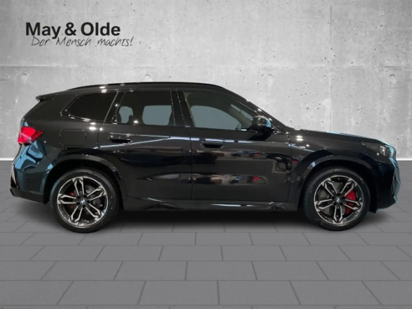 BMW X1 sDrive20i M-Sport ACC HUD AD AHK Pano Navi Soundsy Negro - 2