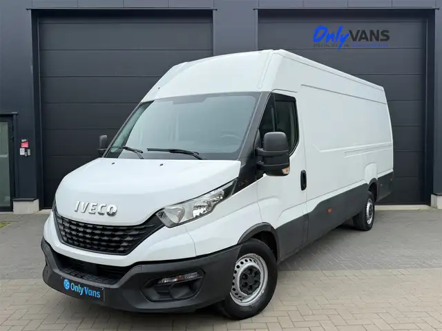 Iveco Daily 3.0D 35s18 / L4 / Trekh 3.5 T / € 18.174 Ex BTW