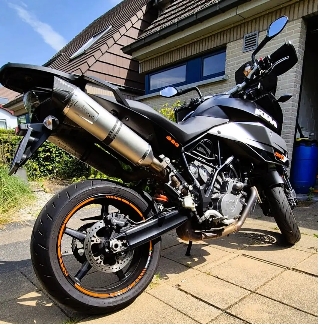KTM 990 Supermoto T LC8 SM - 2