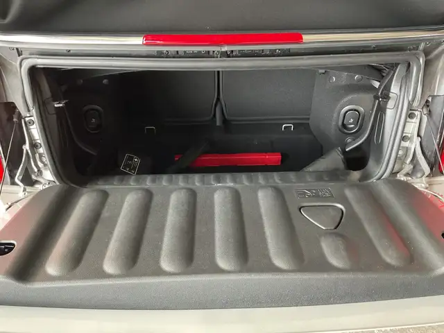 Mini Convertible view 9