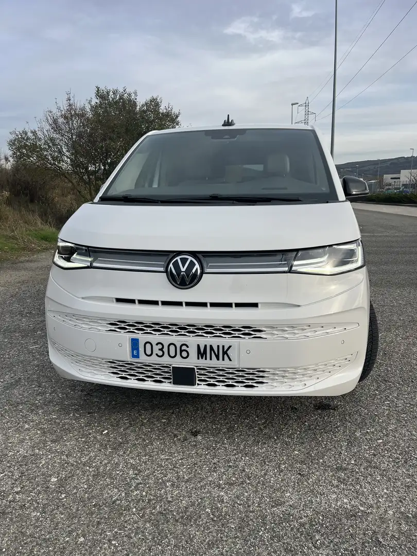 Volkswagen T7 Multivan 2.0TDI Batalla Larga Style DSG 110kW - 2