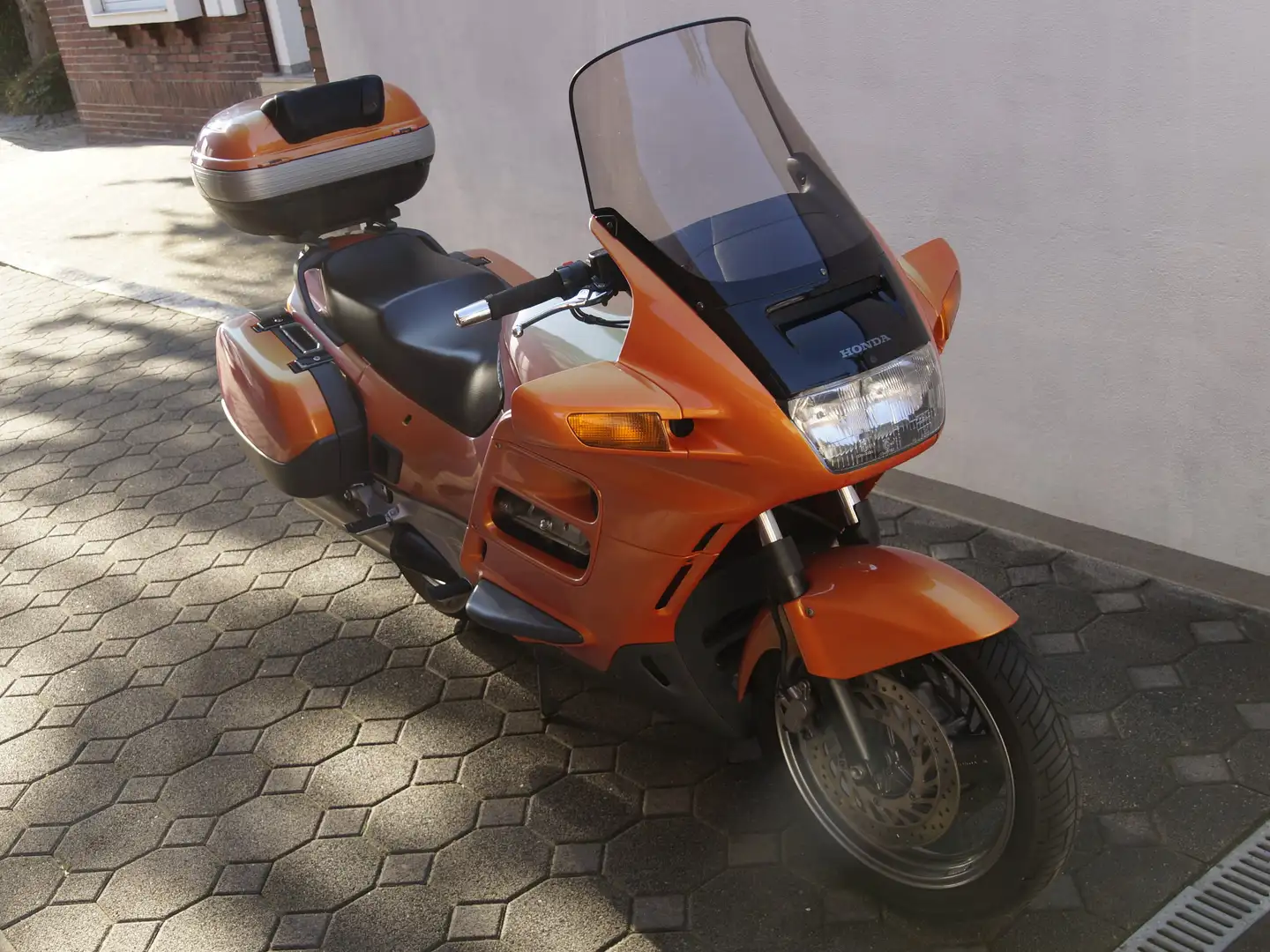 Honda Pan European ST1100 Narancs - 1