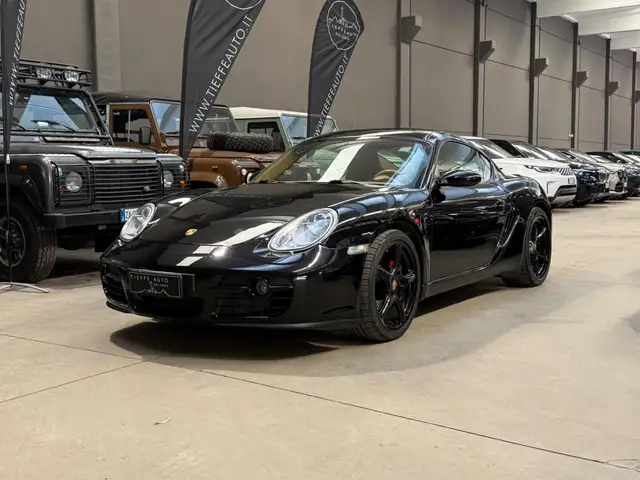 Porsche Cayman 2.7