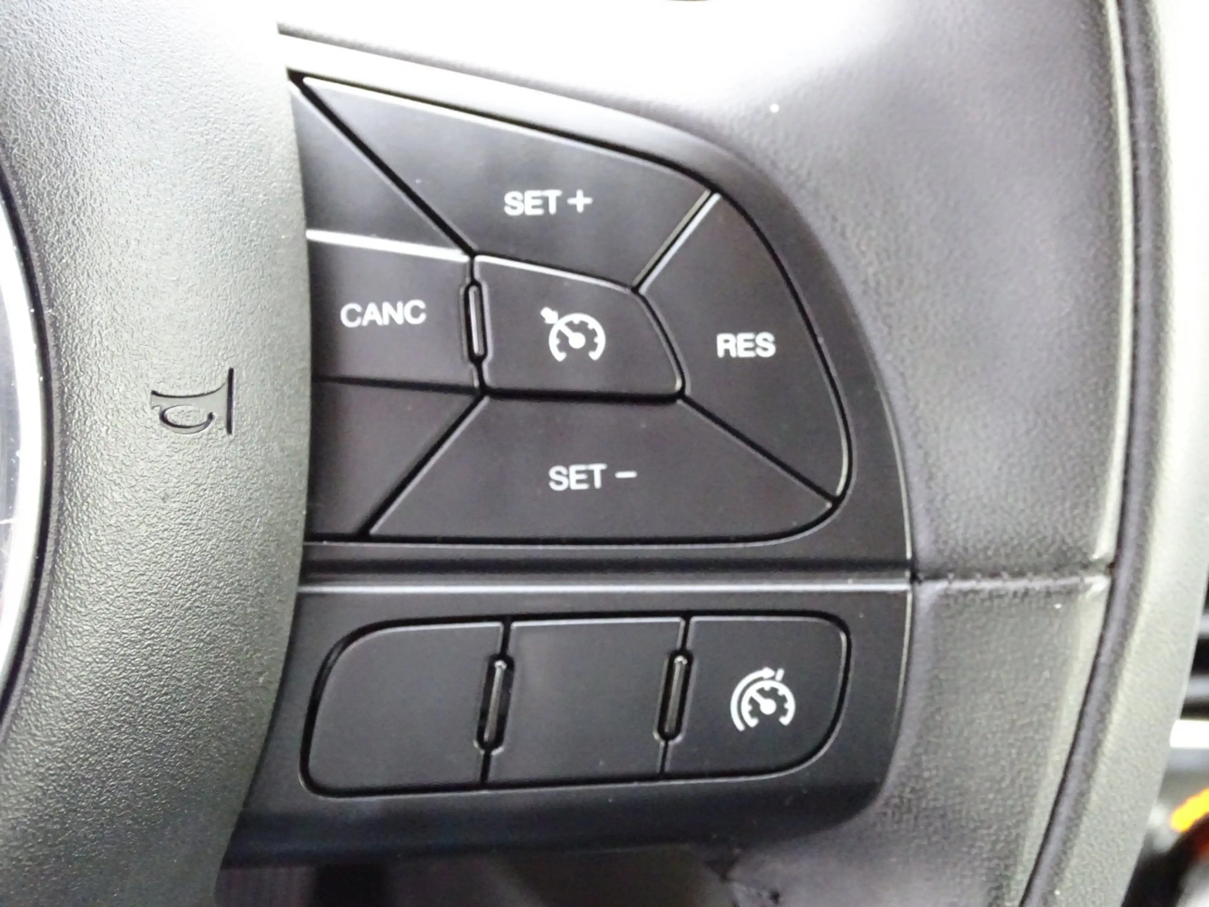 Fiat 500X 1.4 Turbo MultiAir Mirror automaat, unieke kleur m — photo 22