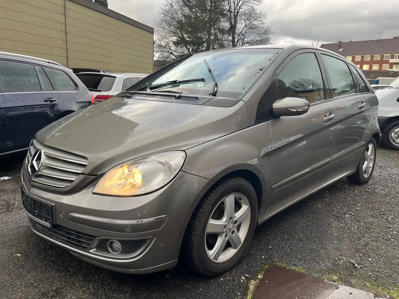 Mercedes-Benz B 170