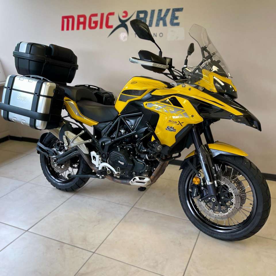 Benelli TRK 502