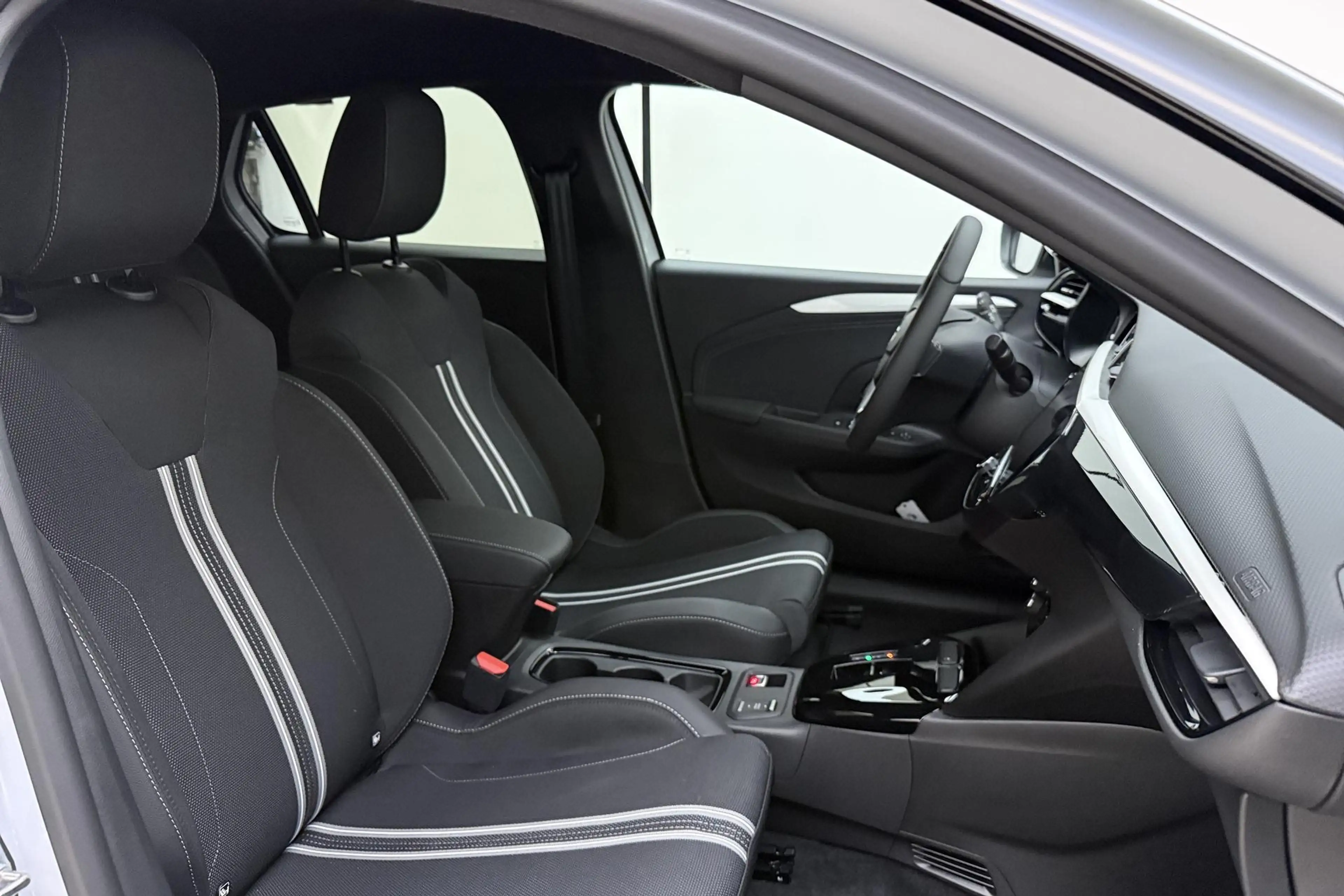 Opel Corsa-e Electric Long Range GS 51 kWh | WLTP 426 KM | Clim — photo 7
