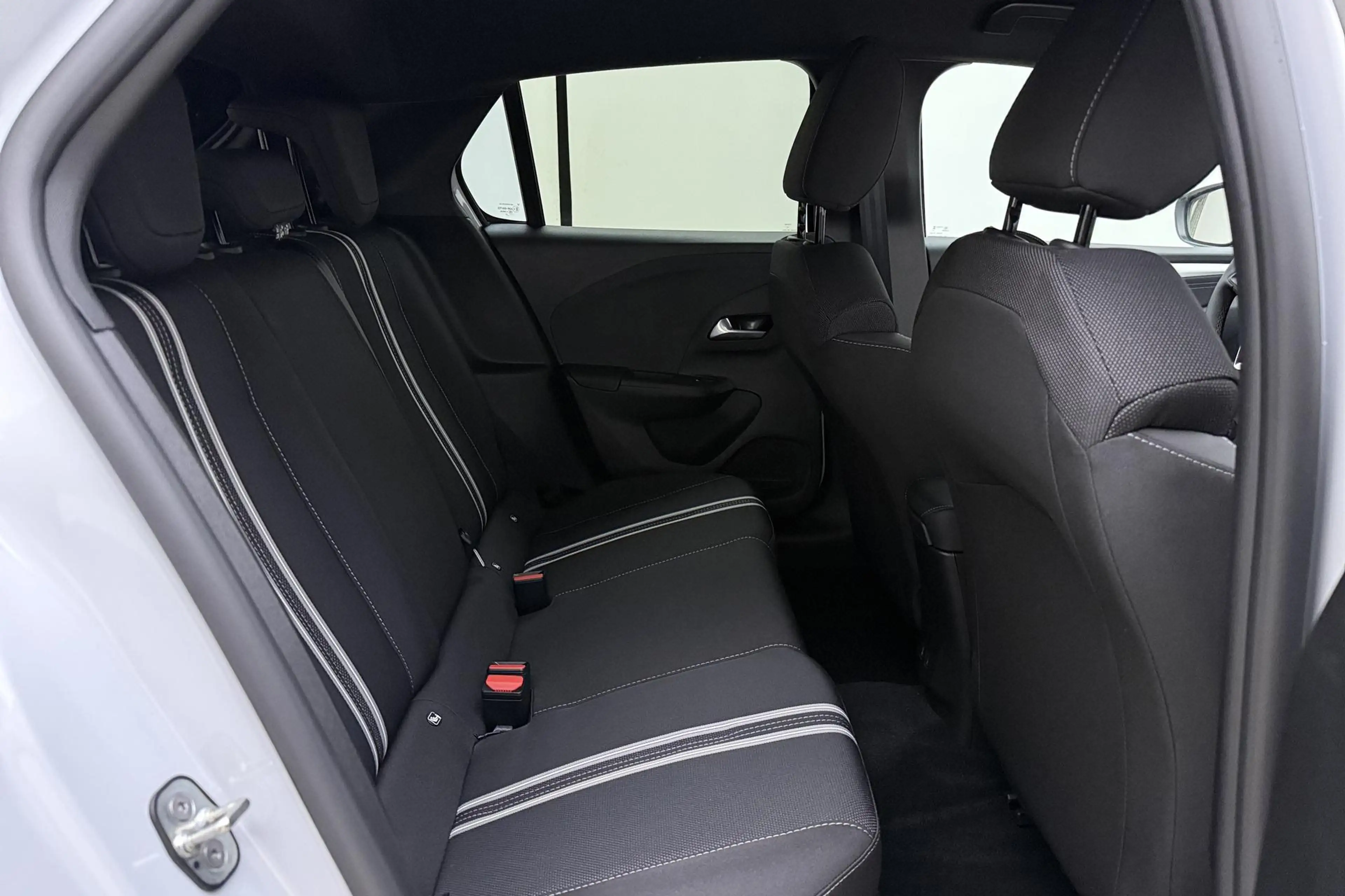Opel Corsa-e Electric Long Range GS 51 kWh | WLTP 426 KM | Clim — photo 10