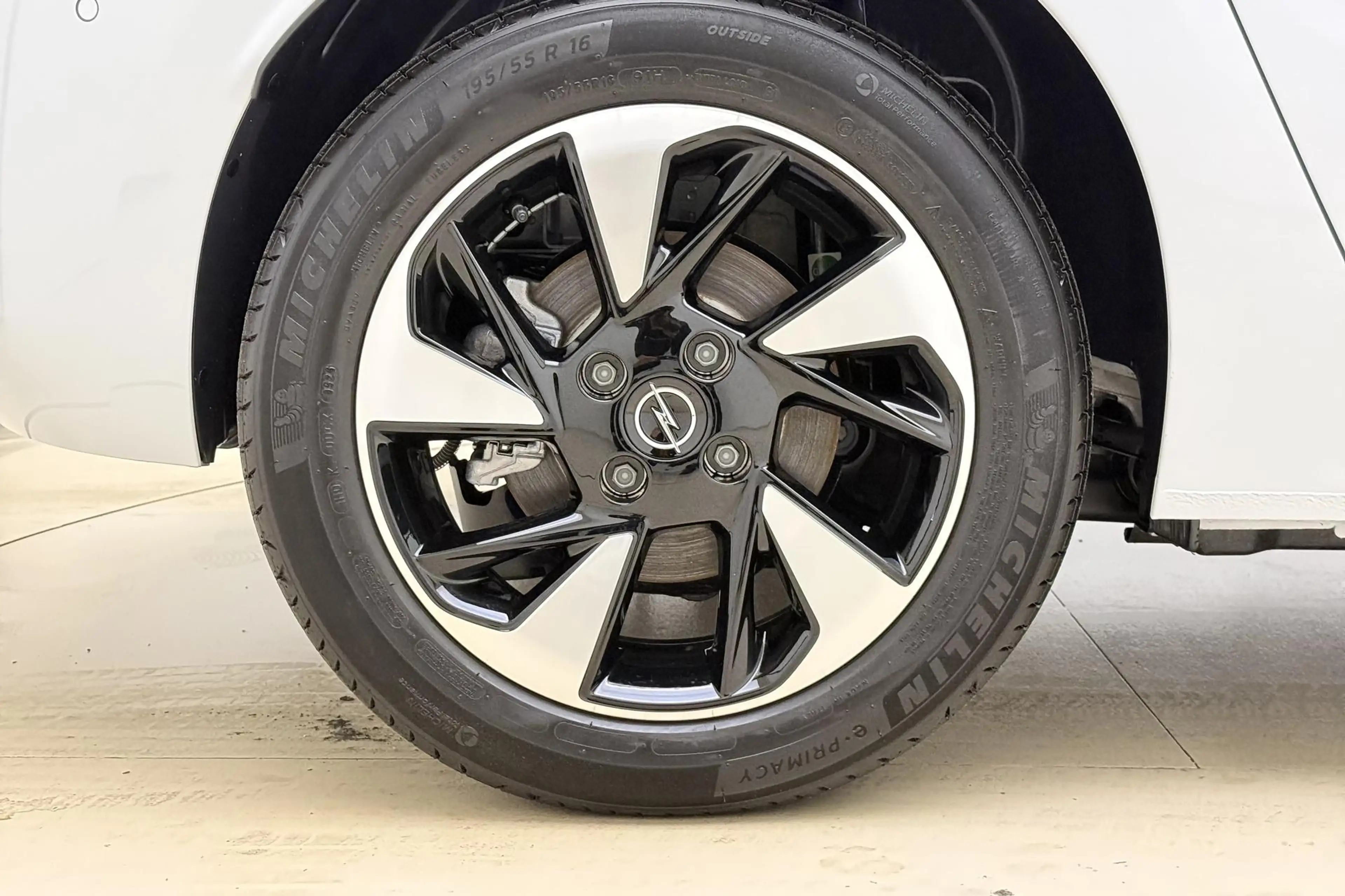 Opel Corsa-e Electric Long Range GS 51 kWh | WLTP 426 KM | Clim — photo 13