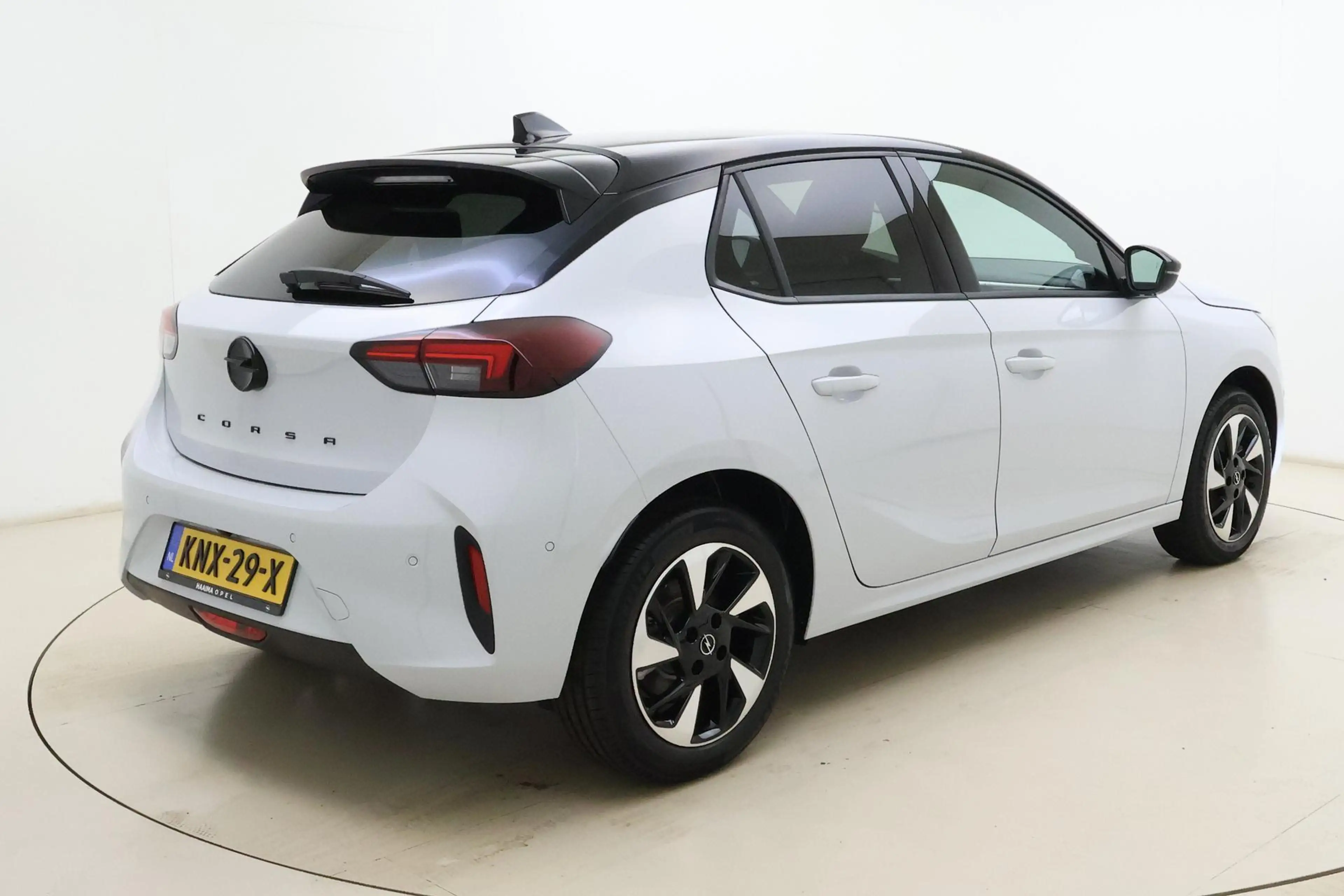 Opel Corsa-e Electric Long Range GS 51 kWh | WLTP 426 KM | Clim — photo 2