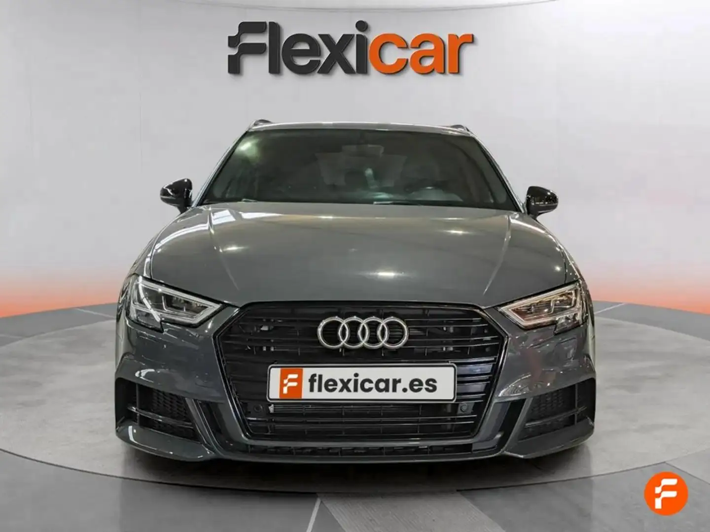 Audi A3 Black line 40 TFSI 140kW S tro Sportback Amarillo - 2