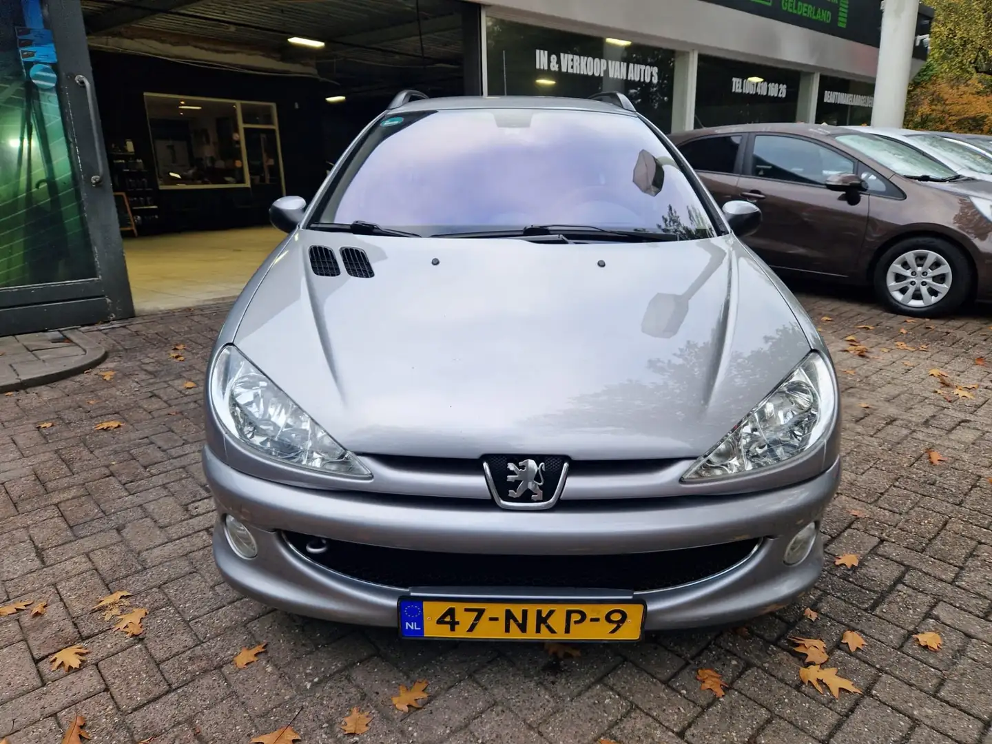 Peugeot 206 1.6-16V Gentry | NIEUWE APK | AIRCO | ELEC RAMEN | Grau - 2