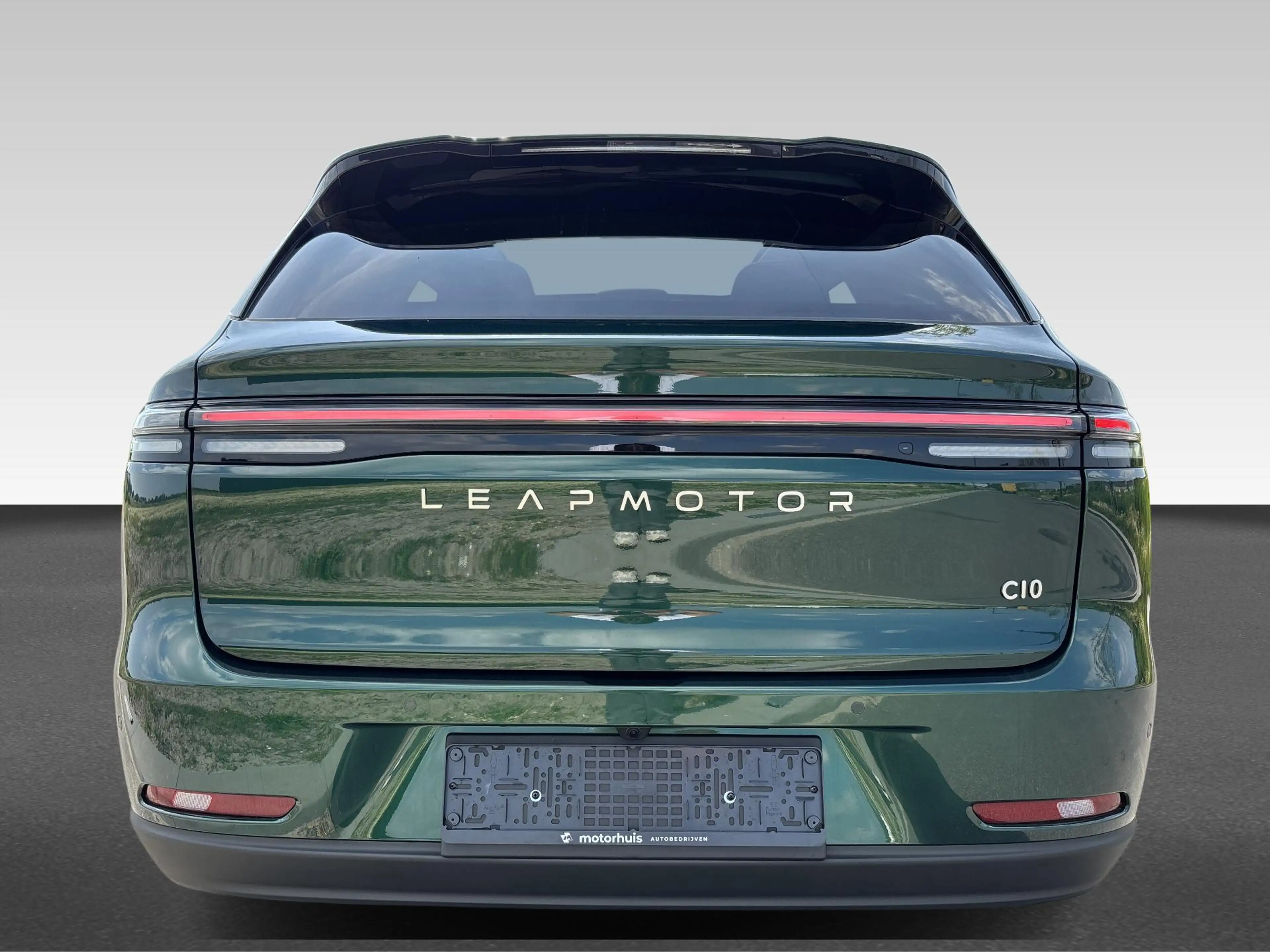 Leapmotor C10 REEV Design | 215pk | 145 km EV | 950+ km actierad — photo 10
