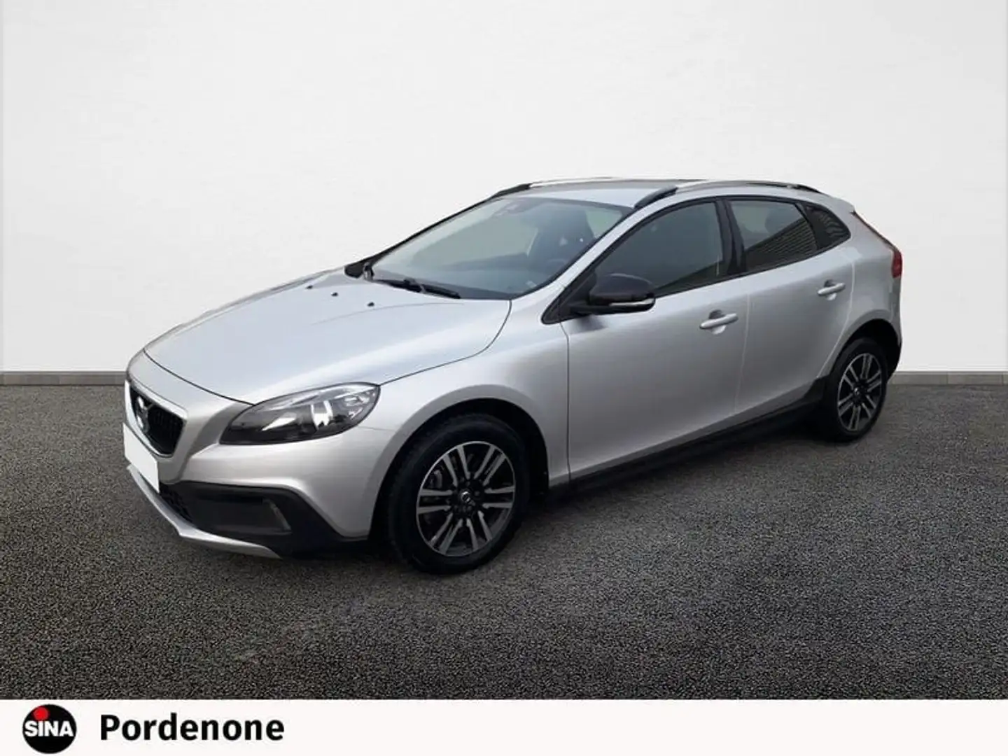 Volvo V40 Cross Country D2 Argent - 1