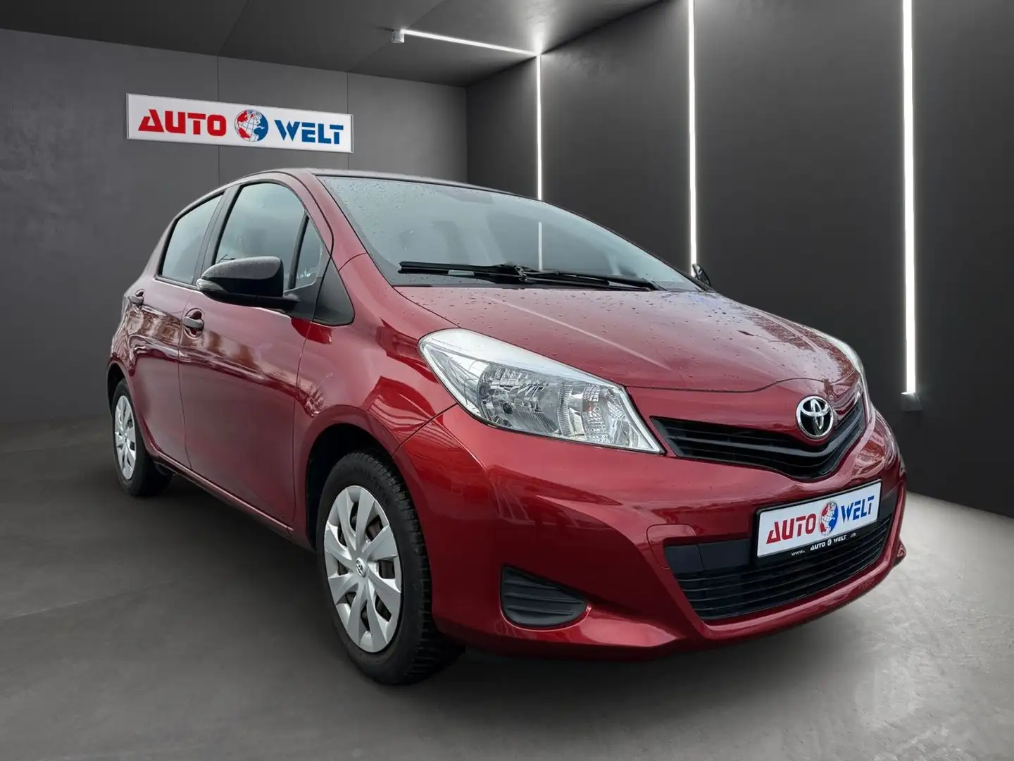 Toyota Yaris 1.0 Cool Klimaanlage Rouge - 2
