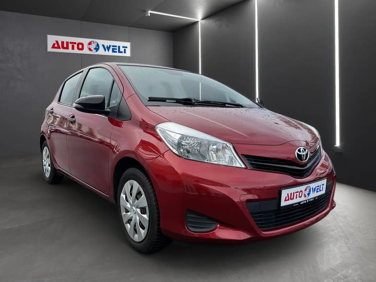Toyota Yaris 1.0i Cool 5-trg. Klima Rood - 2