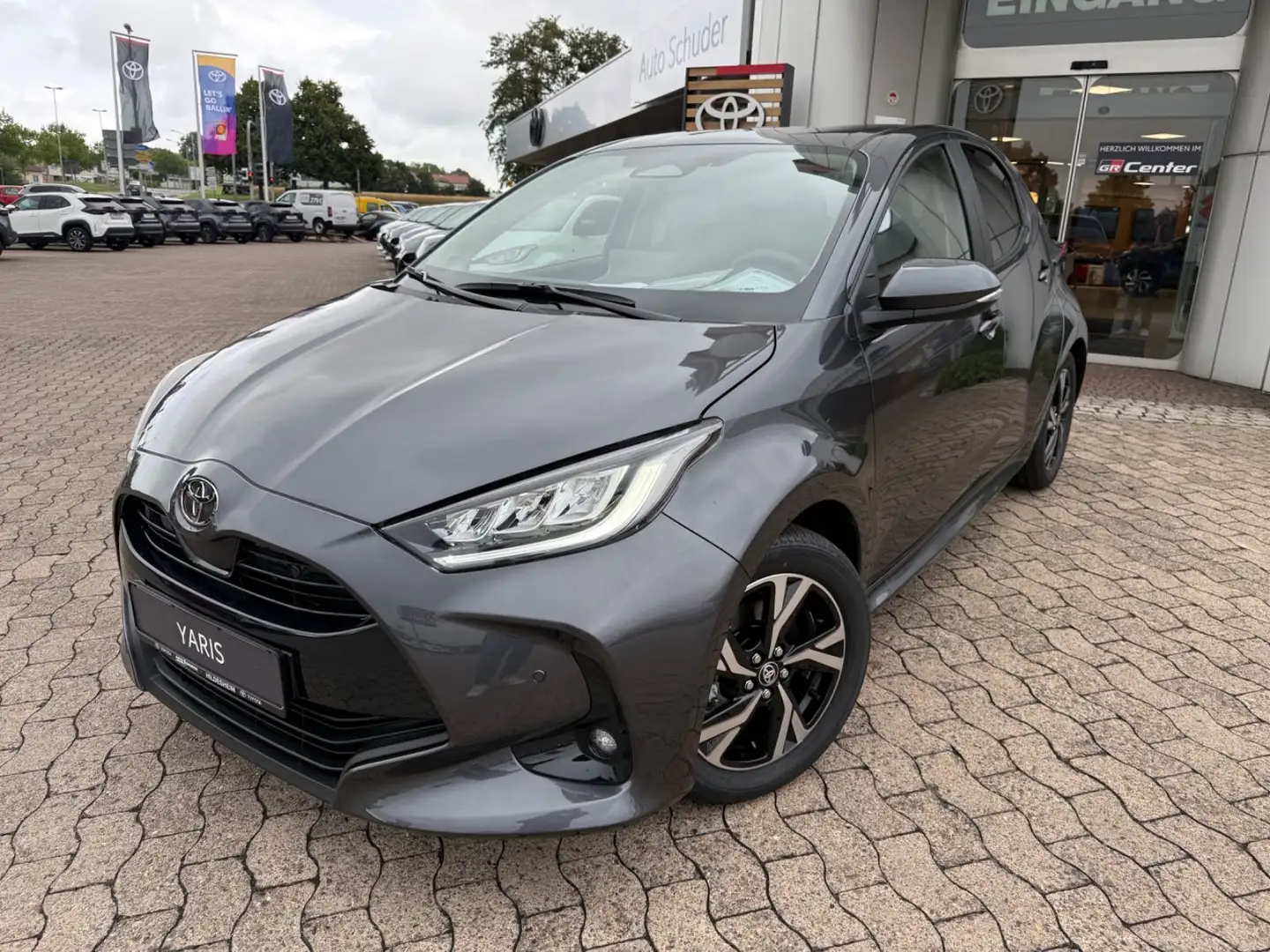 Toyota Yaris Hybrid Teamplayer **COMFORTPAKET** Gris - 1
