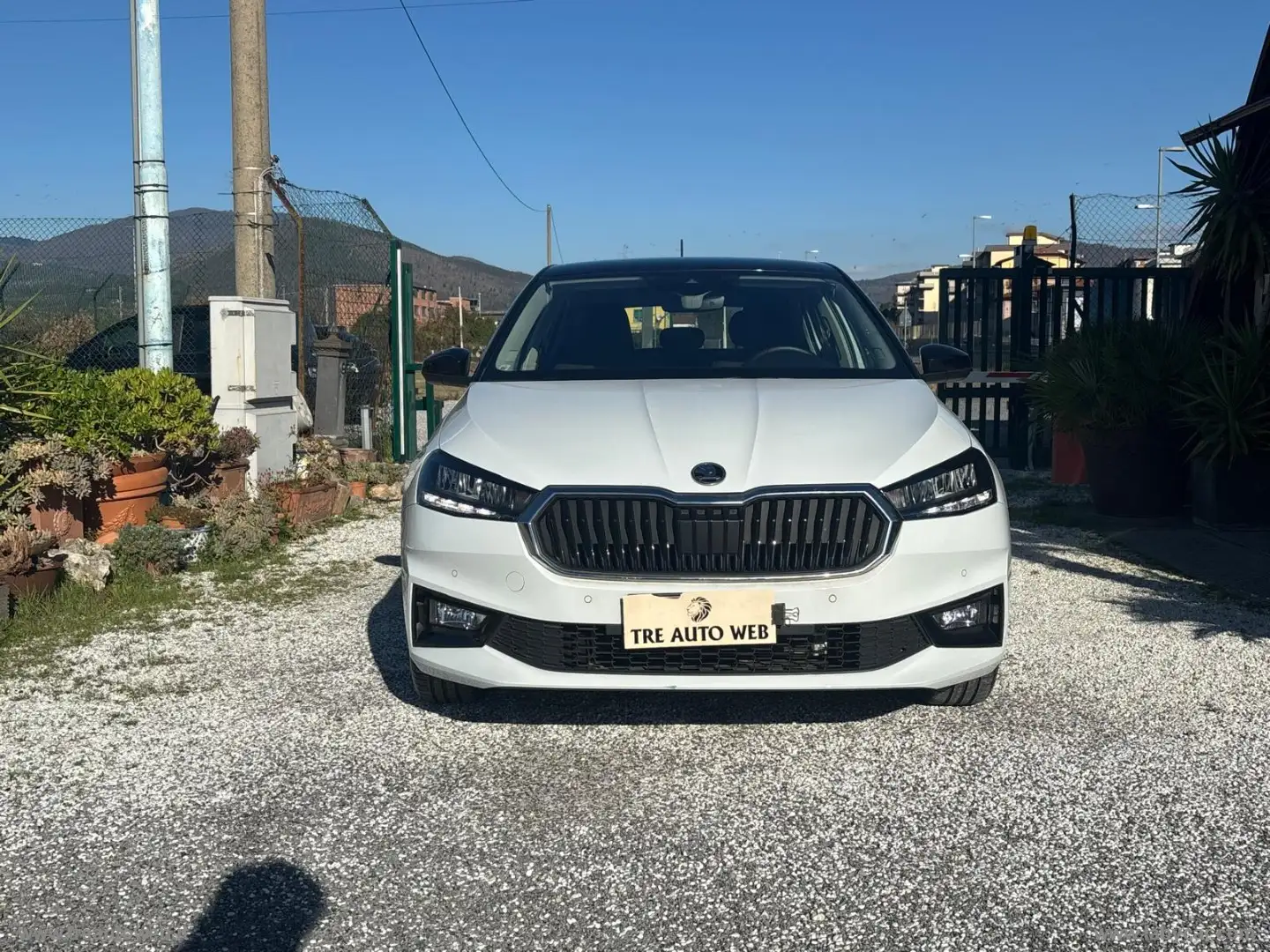 Skoda Fabia 1.0 MPI EVO 80 CV Monte Carlo Weiß - 2