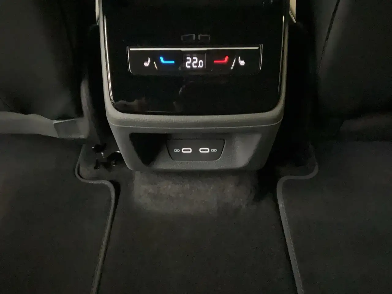 Volkswagen ID.7 Zertifikat+77kWh+Pro+P.Ext.+P.Int.+Navi 20