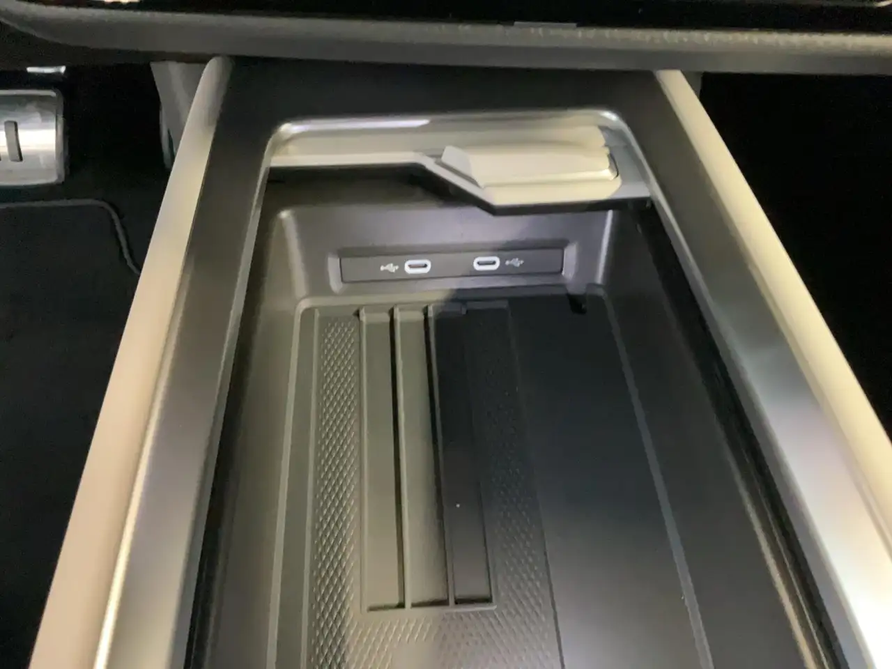 Volkswagen ID.7 Zertifikat+77kWh+Pro+P.Ext.+P.Int.+Navi 16