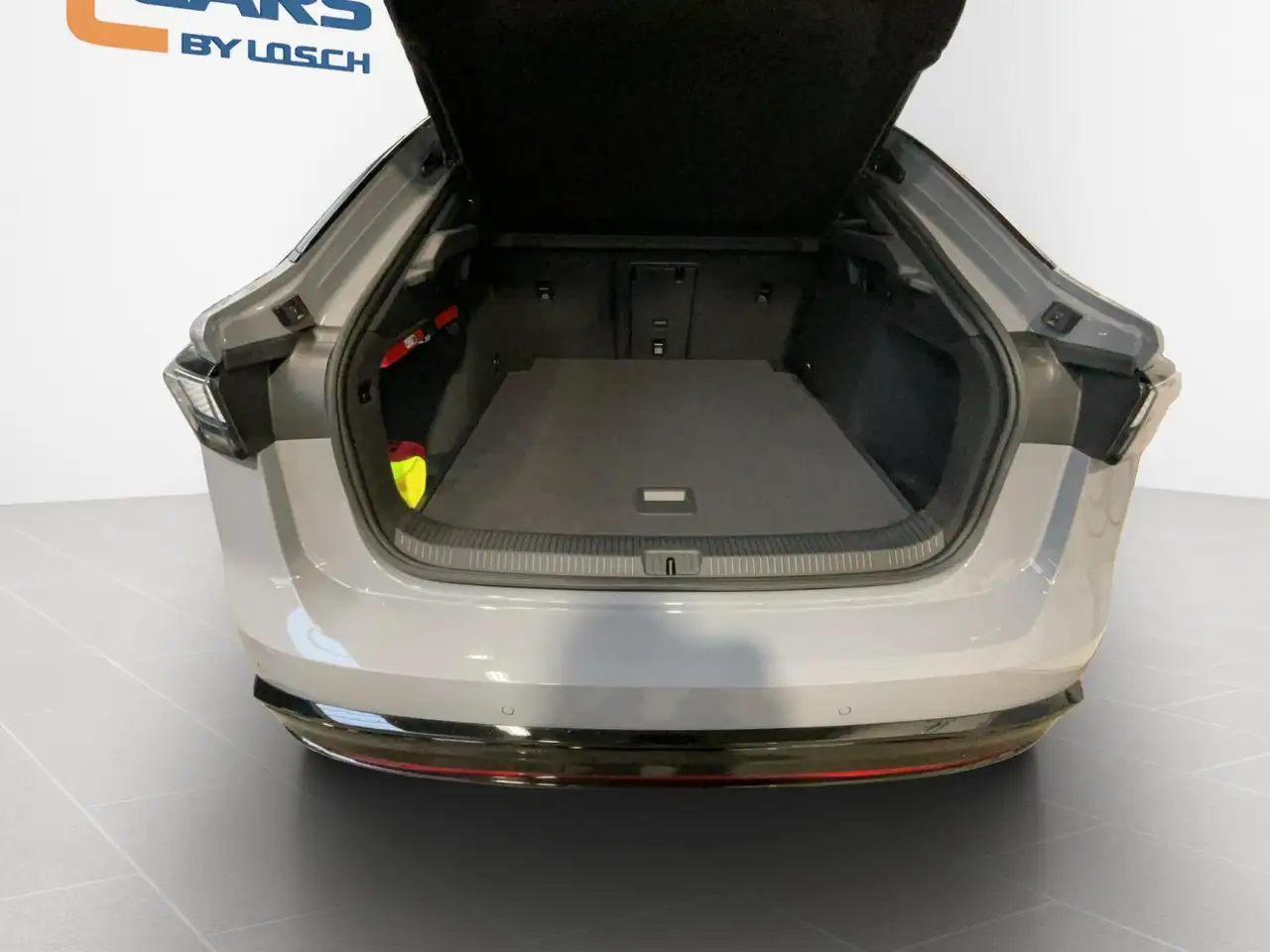 Volkswagen ID.7 Zertifikat+77kWh+Pro+P.Ext.+P.Int.+Navi 22