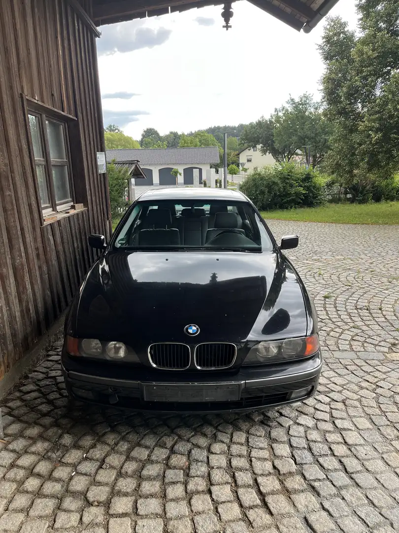 BMW 523 523i - 2