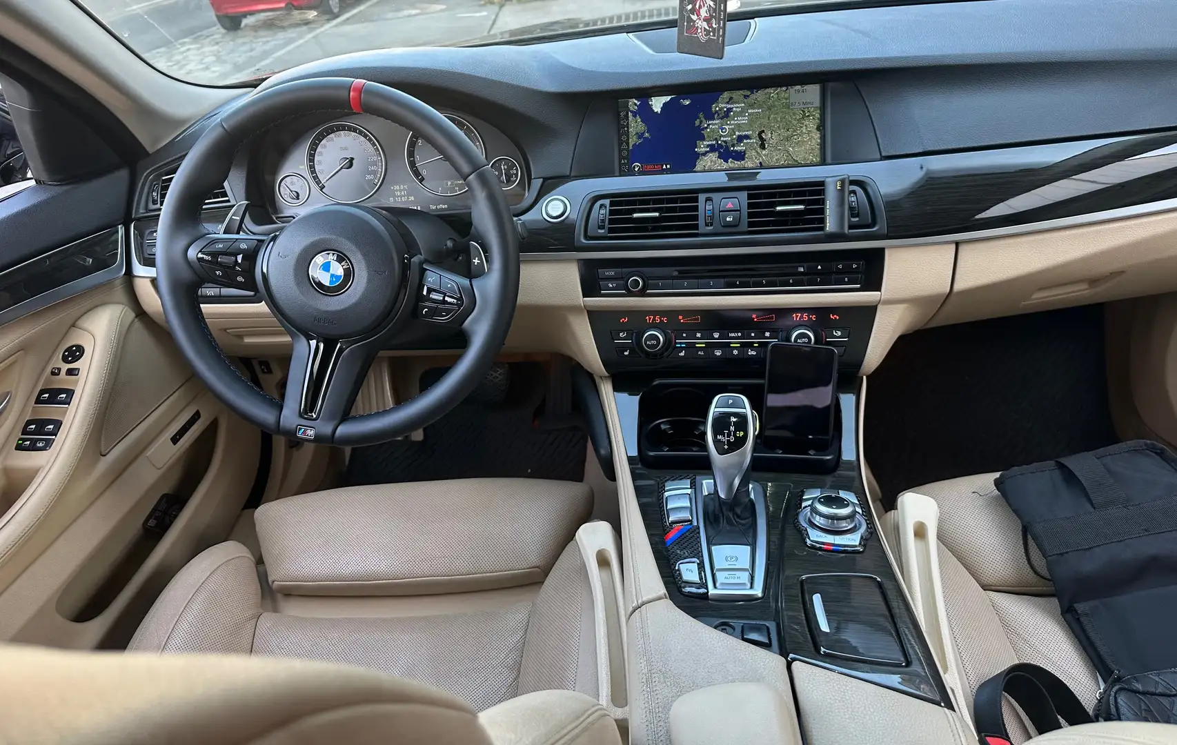 BMW 528 M Sport Pickerl Neu Finanzierung Schwarz - 1