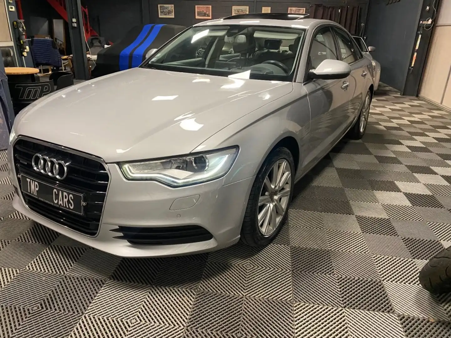 Audi A6 3.0 V6 TDI 245ch S line quattro S tronic 7 Grau - 2