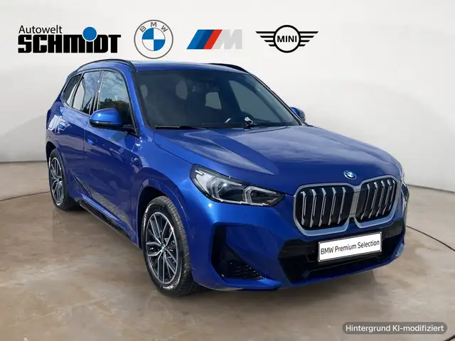 BMW Ix1 view 8
