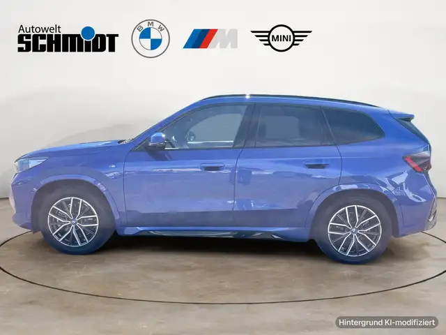 BMW Ix1 view 3
