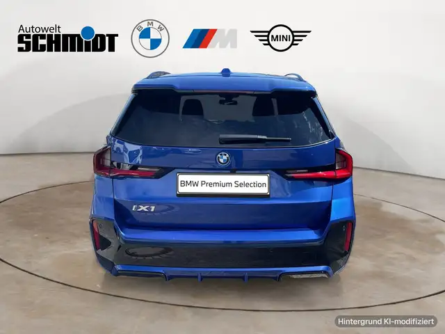 BMW Ix1 view 5