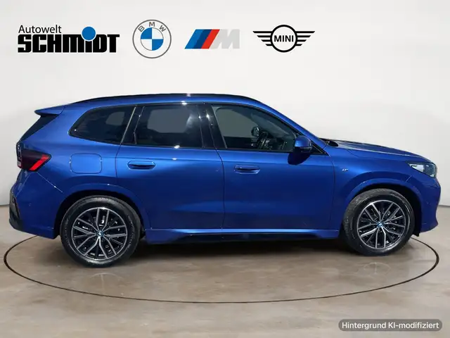 BMW Ix1 view 7