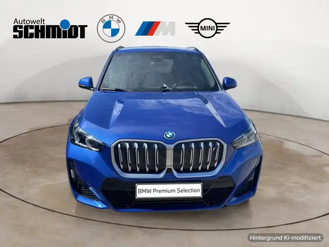 BMW Ix1 main image