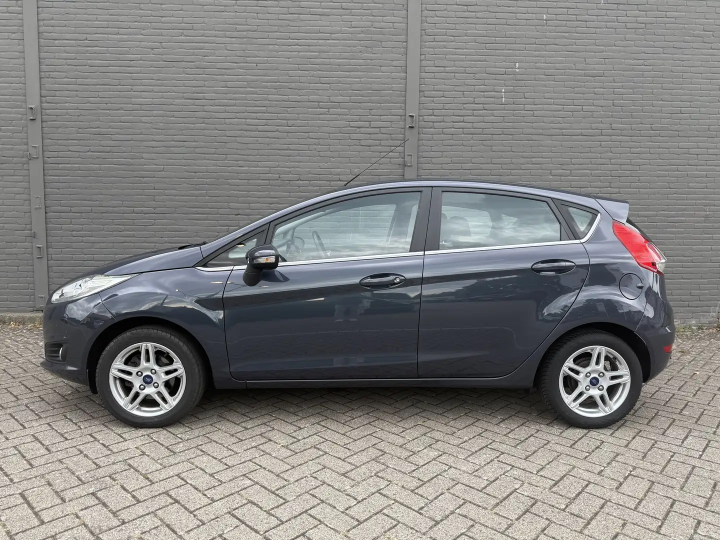 Ford Fiesta 1.0 Titanium AIRCO 2XSLEUTEL ELEKPAKKET Blauw - 2
