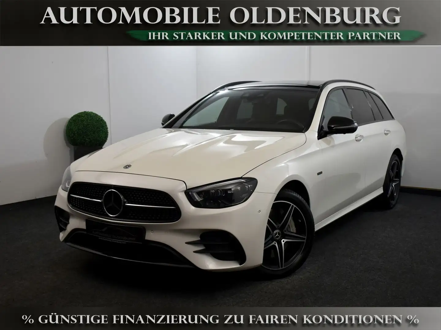 Mercedes-Benz E 300 de T 4M AMG *Distro+*Pano*HUD*360*AHK*Memo Weiß - 1