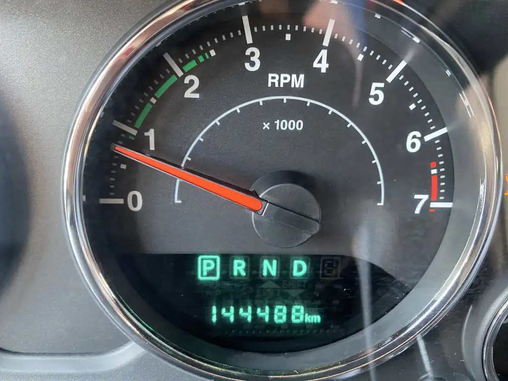 2015 Jeep Wrangler Unlimited Sahara | Bluetooth | Alpine Stereo | Heated Seats — photo 6