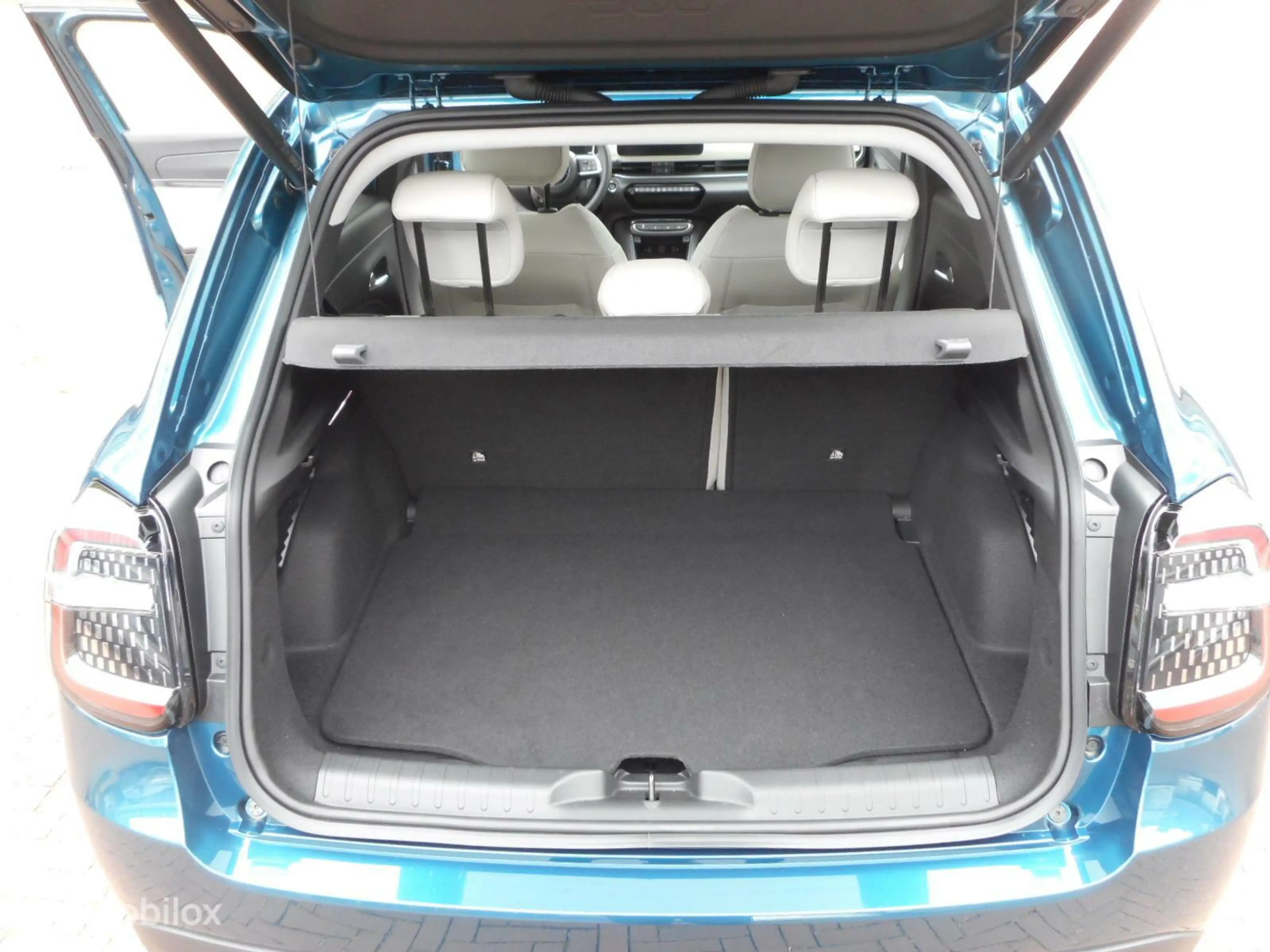 Fiat 600 1.2 Hybrid 100 La Prima — photo 8