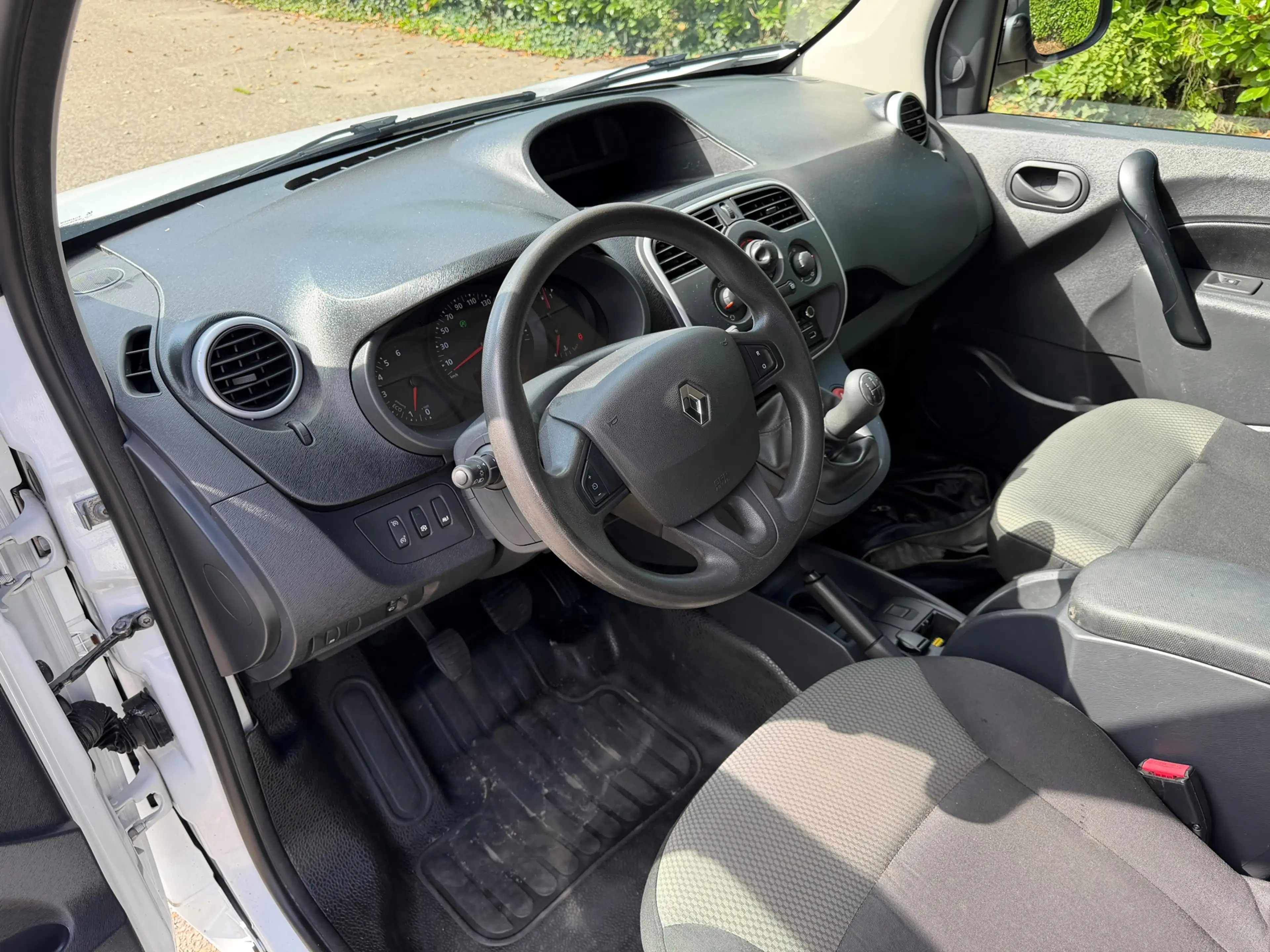 Renault Kangoo 1.5 dCi 90 Energy Luxe Maxi Lange uitvoering — photo 18