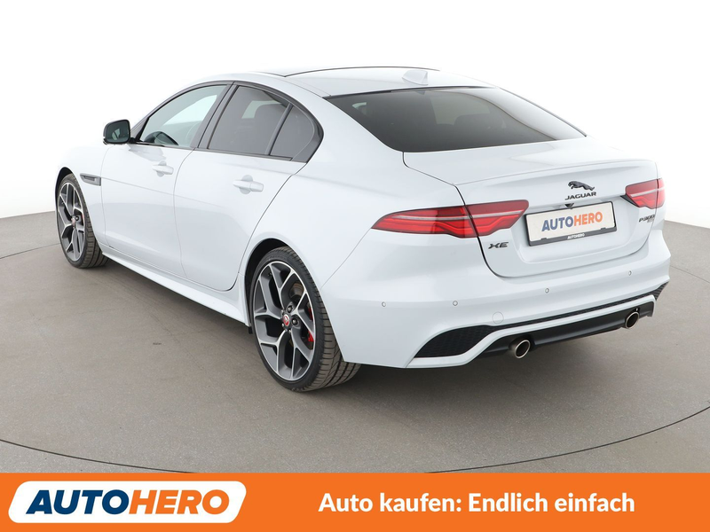 Jaguar XE 30t R-Dynamic HSE AWD*LED*NAVI*TEMPO*PDC*SHZ*KLIMA — photo 4