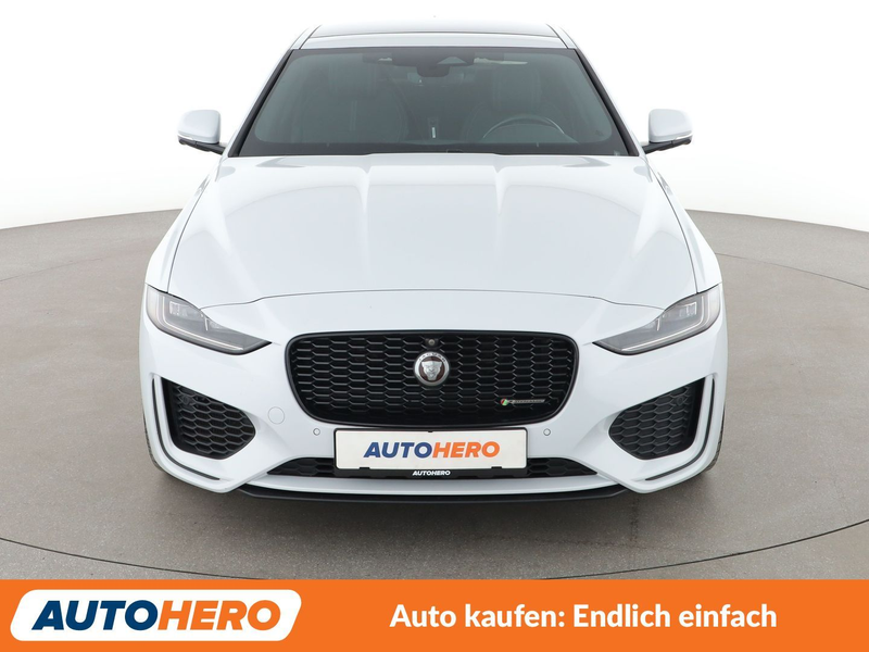 Jaguar XE 30t R-Dynamic HSE AWD*LED*NAVI*TEMPO*PDC*SHZ*KLIMA — photo 9